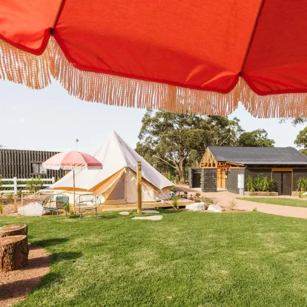 The Woods Farm Jervis Bay, hotel in Tomerong