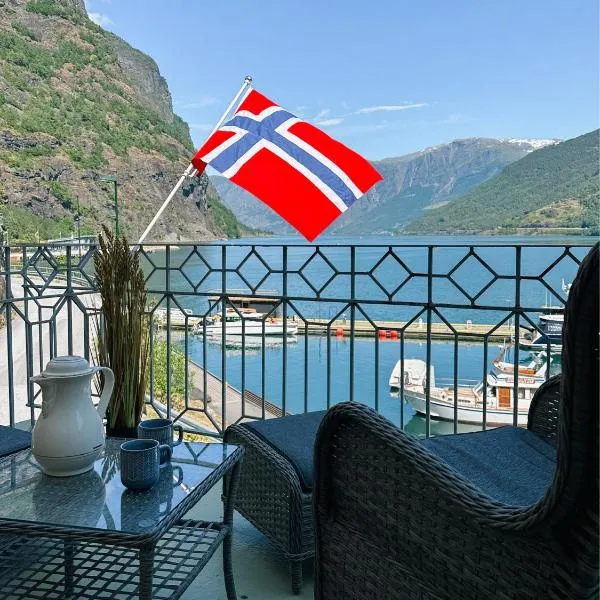 Svingen Guesthouse - Panoramic Fjord Views in Flåm, hotell sihtkohas Flåm