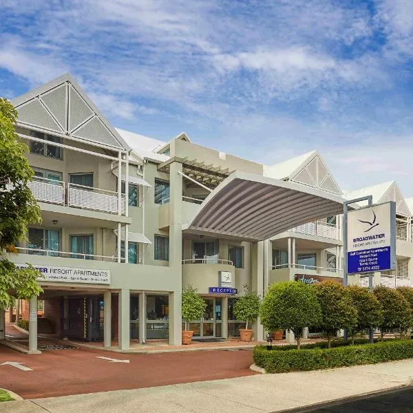 Broadwater Resort Como, hotel din Perth
