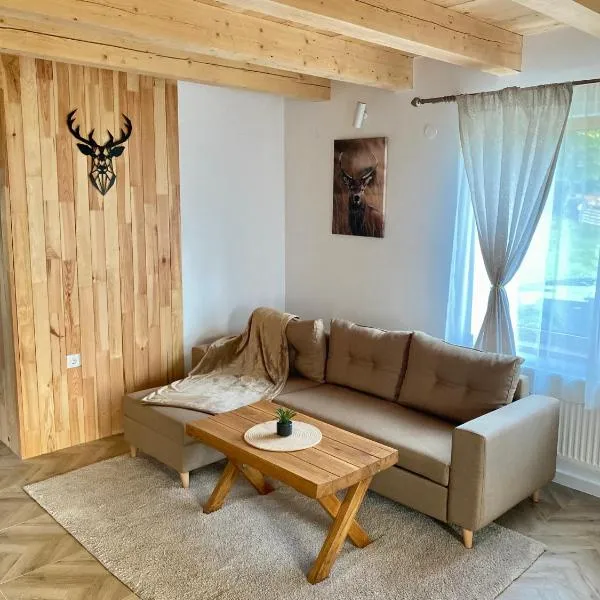 Hirsch Chalet Apuseni, hotel en Mărgău