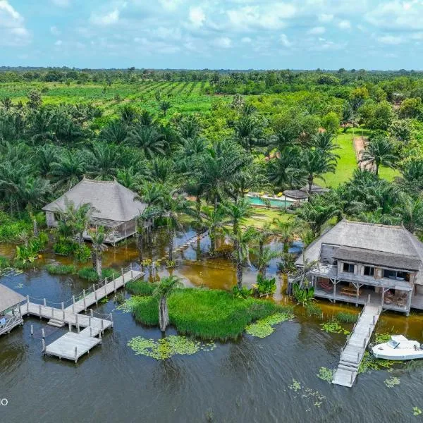 LE VILLAGE D'HÉLÈNE - Natura Resort, hotel v destinaci Ouidah