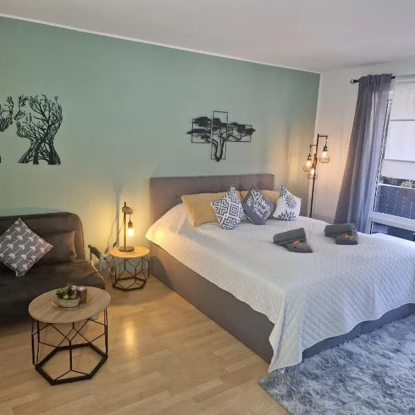 DEHOME - Enjoy - Stay by Central Station, hotel sa Koblenz