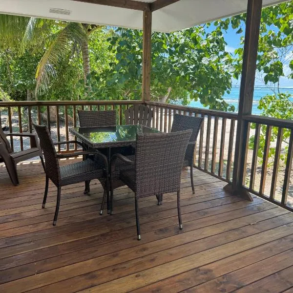 Parea Lodge Huahine Bungalow 1#MAHANA, hotel in Parea