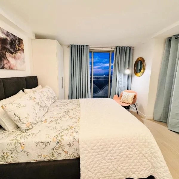 LuxeBali Azure @ Azure North，位于圣费尔南多的酒店