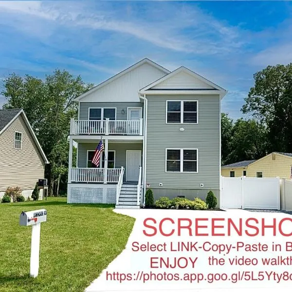 Beach House Cape May just 1 block from the Bay & a Short 5 minutes walk, Sleeps 19, hôtel à Cape May