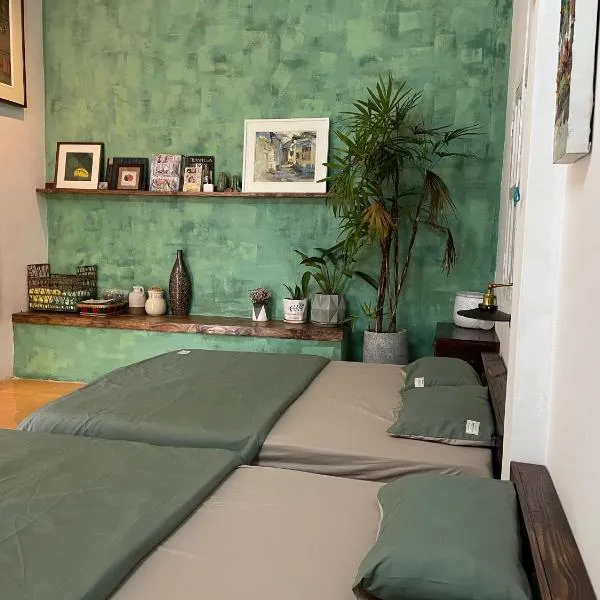 Cọ cùn homestay/ Handmade/ Artwork (2 beds), hôtel à Buôn Ma Thuột