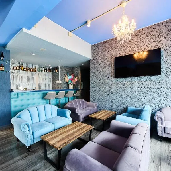 HOTEL CABANA Miyakojima, хотел в Остров Мияко