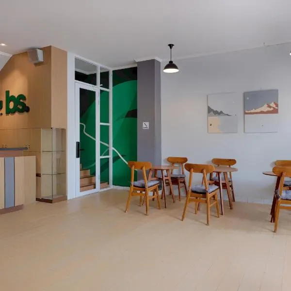 HUBS Hostel Yogyakarta, hotel in Yogyakarta