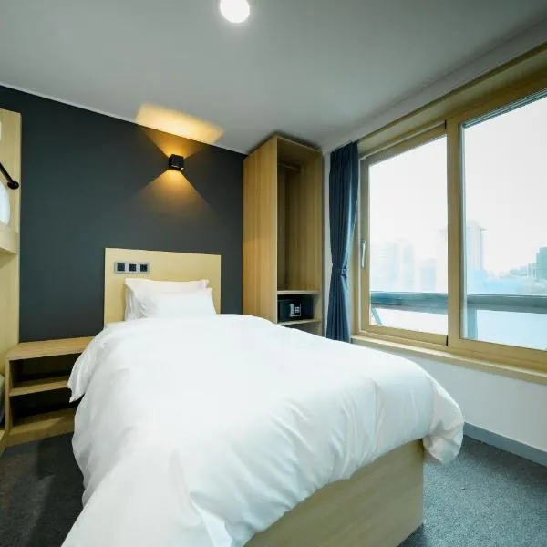 The Stay Hue Myeongdong, hotel in Seoul
