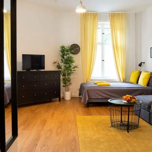 Shabby Chic plus Self CheckIn and Free Street Parking, Hotel in Berlin