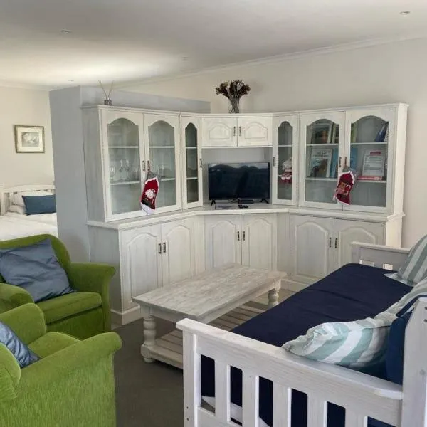 Bing Heights Suite, hotel in Hermanus