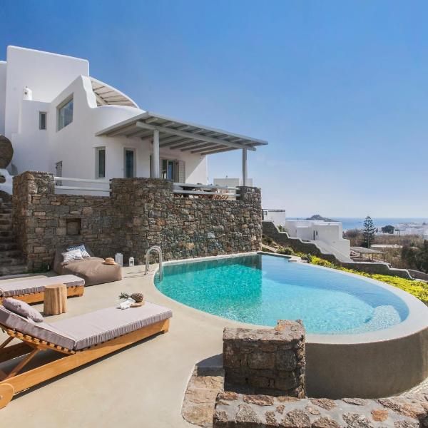 Breathtaking 6 Bed in Platis Gialos