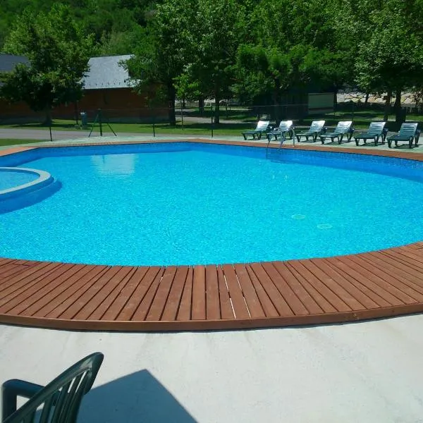 Camping Prado Verde, hotel in Vilamós