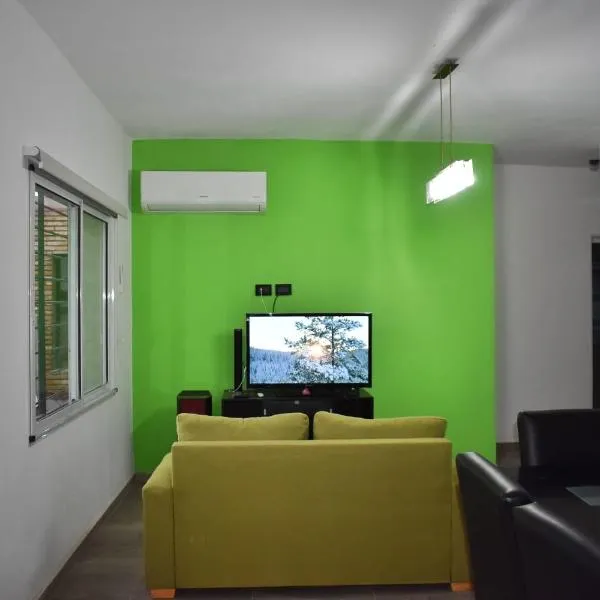 LA CASITA DE CRISTIAN, hotel in Roldán