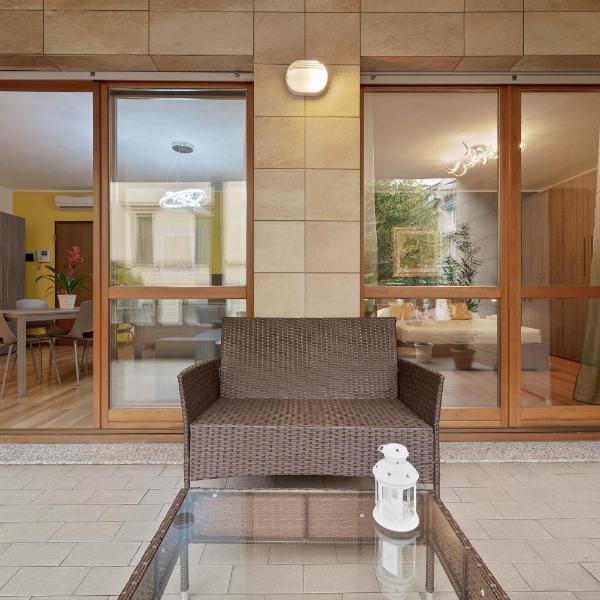BWR - Apartment with terrace , Bartolini, Milan