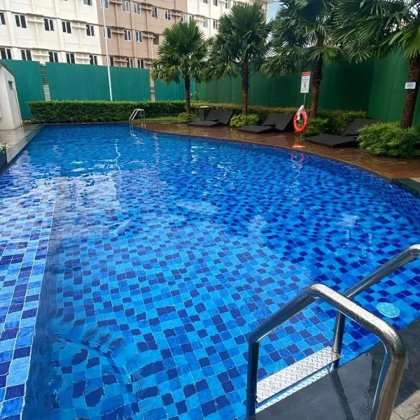 Condotel - Minimalistic 2 minutes walk to SM Marilao, hotel in Marilao
