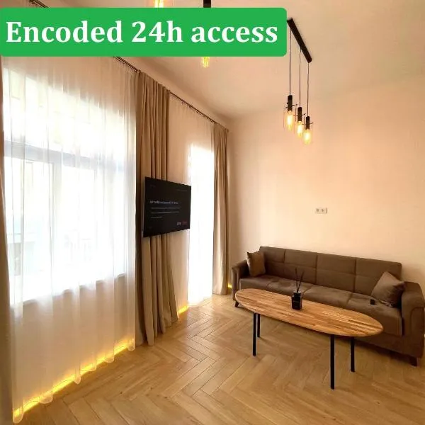 Picturesque Old Town Apartment with Charming Balcony, hotel v destinaci Kaunas
