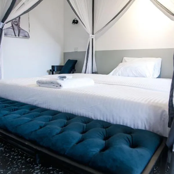 Explorers Hub, hotel in Kampala