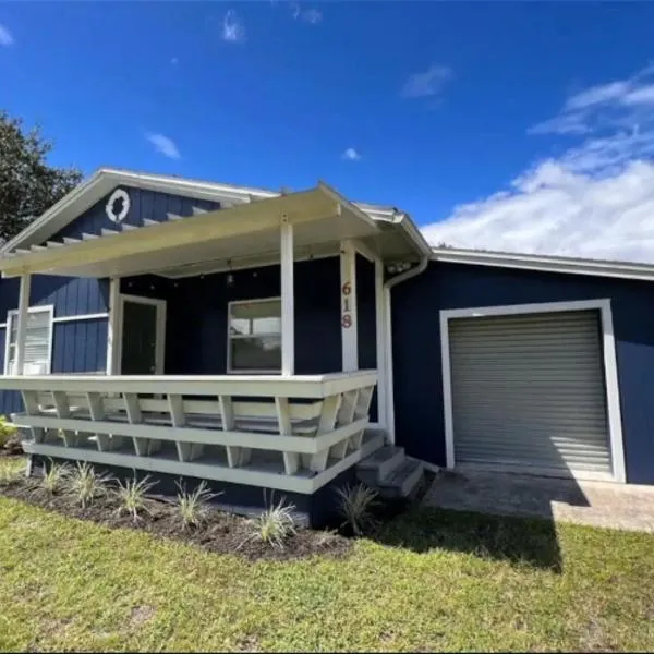 3-Bed Bungalow walk to Historic Downtown Sanford, hotel en Sanford