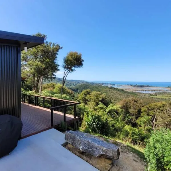 Golden Bay Heights - Luxury Accommodation, hotel en Parapara 