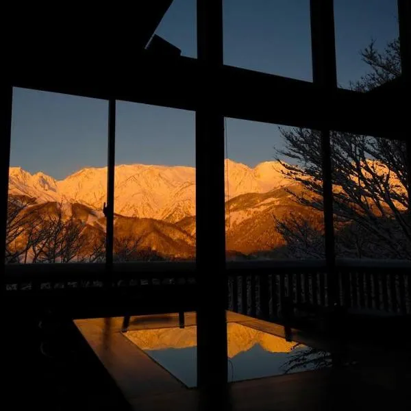 WAKURABA- Chalet with the best views in Hakuba!, ξενοδοχείο στη Χακούμπα