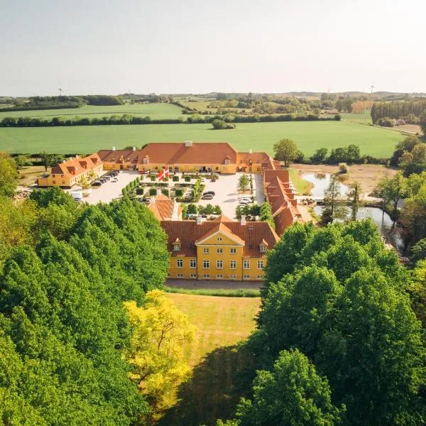 Broløkke Herregård, hotel v destinaci Humble