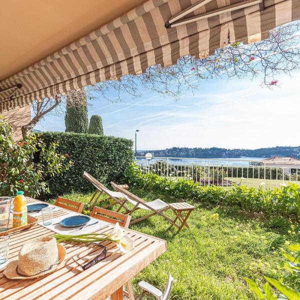 2 BDR Villefranche-sur-Mer Sea View Parking and Swimming Pool