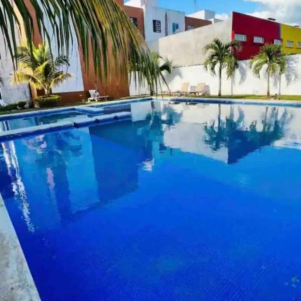 Depa con alberca en privada, Cancún