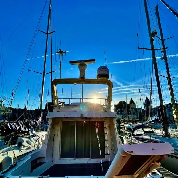 YACHT DEAUVILLE, отель в Довиле