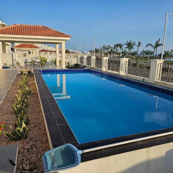 Luxury Villa on Sea View, hotel in Fumba Uwandani