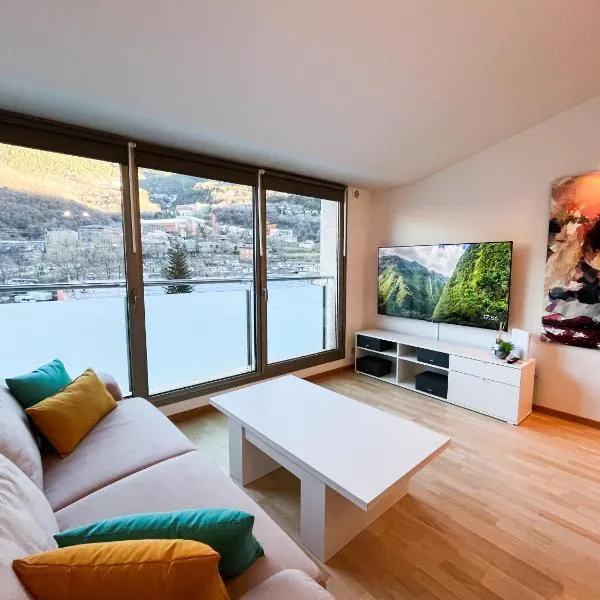 Vistas&Luz Zona Lycee 5 minutos al centro l by BonesVacances, hotel em Andorra-a-Velha