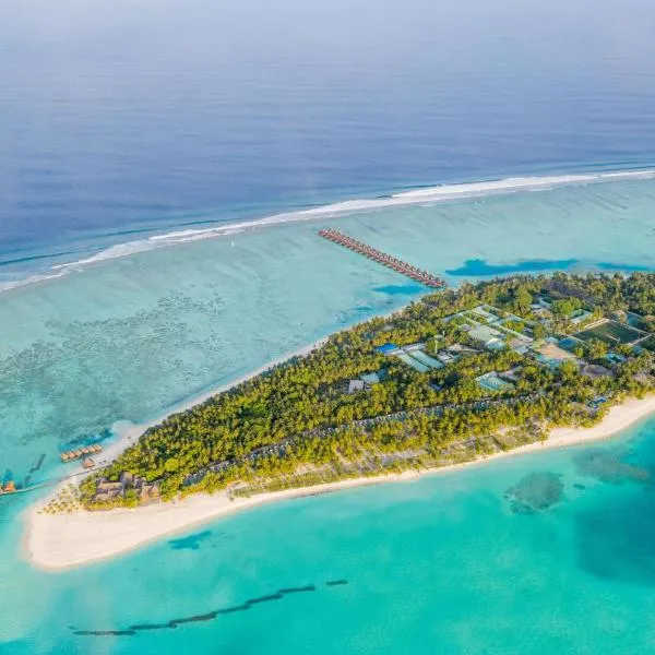 Meeru Maldives Resort Island，位于迪弗西的酒店
