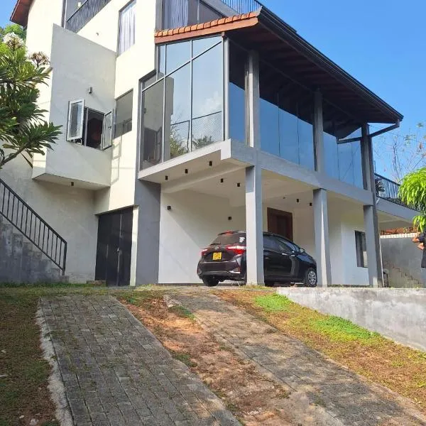 Bellaxy Ceylon, hotell Ellas