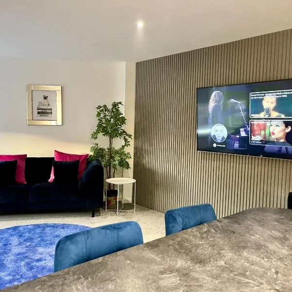 Glas Go Executive 2-Bedroom Apartment near OVO Hydro Free Parking, hotel en Glasgow
