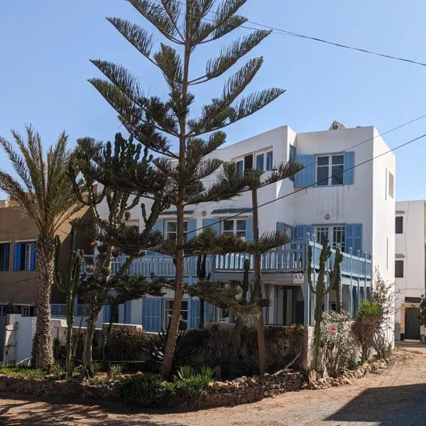 Villa vue mer Mirleft - ménage et Cuisinière à mi-temps, hotel em Mirleft