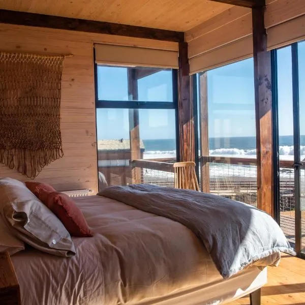 Espectacular Casa Palafito frente al mar，位于皮奇勒姆的酒店