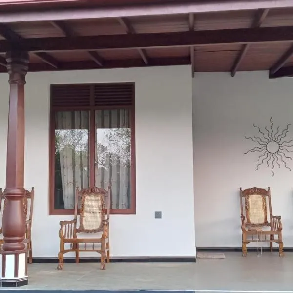 Bliss Lake, Holiday Bungalow, Thissawewa, hotel en Anuradhapura