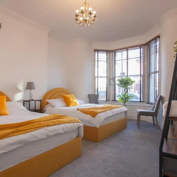 Templar large garden flat, hotel in London