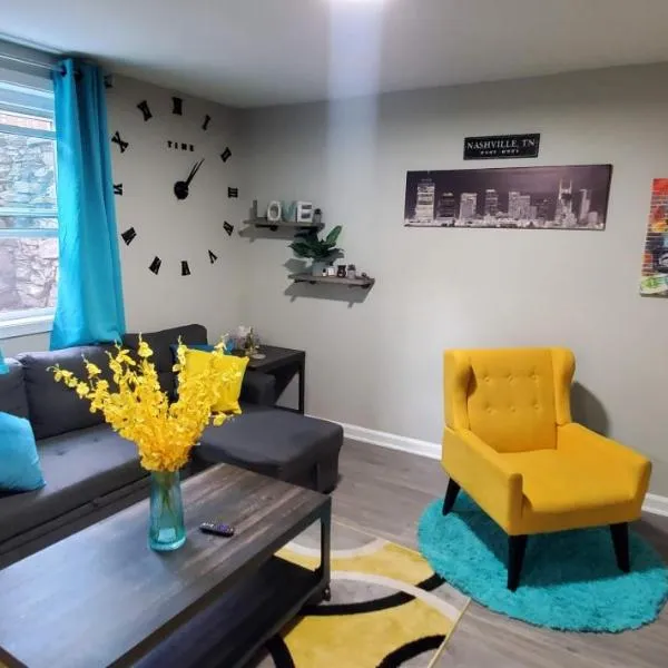 Cozy Nashville Duplex Unit B、ナッシュビルのホテル