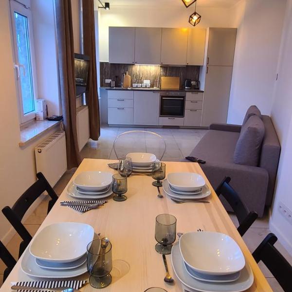 Versatile Apartment-Unique Design Free Parking, Warschau