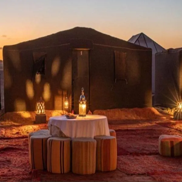 Desert Luxury Camp, hôtel à M'Hamid El Ghizlane