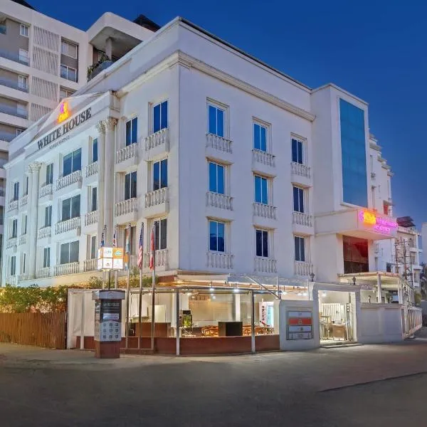 Click White House Residency, Vadodara, hotel in Vadodara