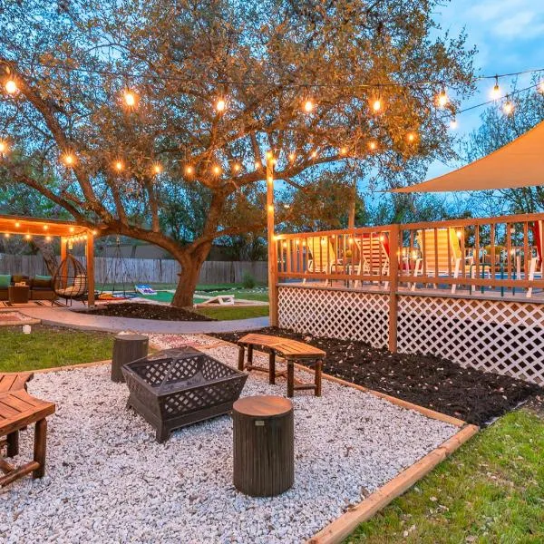 Texas Vacation Home, Game Room & Pool By Sixflags, hotel in San Antonio