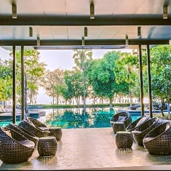 Rooms beachfront 50 meters, ξενοδοχείο σε Cha Am