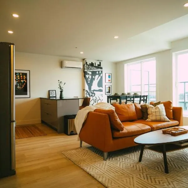 Chic Cozy Retreat - 2BR - Stunning North End Views, hotel in Halifax
