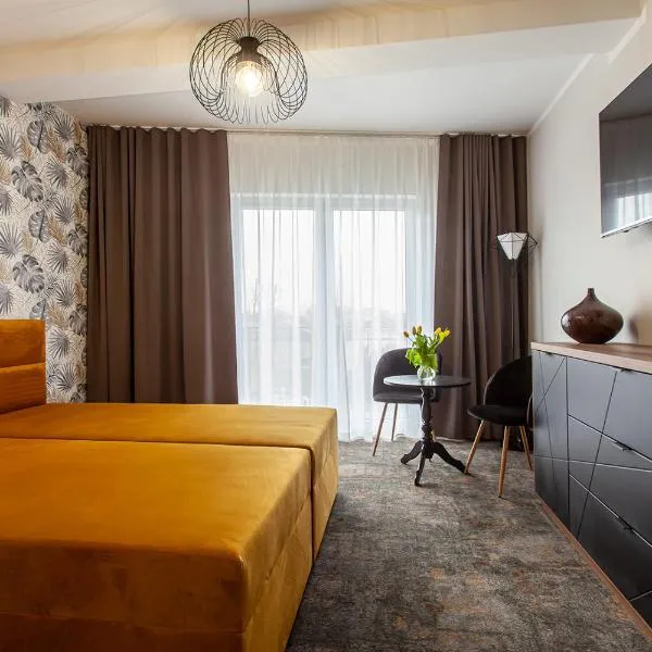 Bursztynowa Przystań, hotel v destinaci Grzybowo