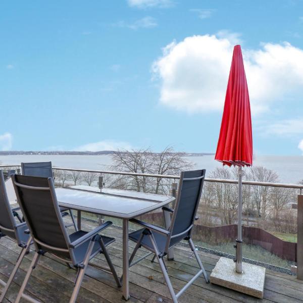 2 Bedroom Beach Front Apartment In Eckernförde