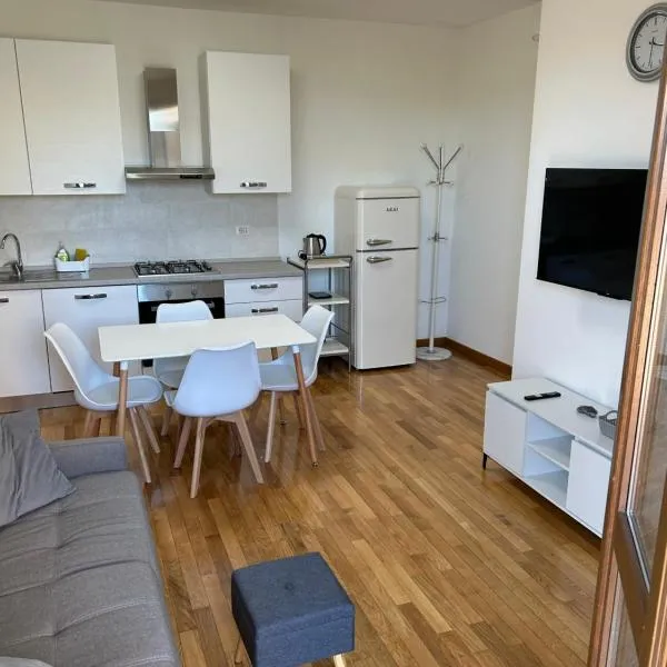 Forli Sud - Romagna Central Suite Apartment - Parking, hotel en Forlì