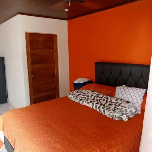 Cabanas Zamoray, hotel in Robles