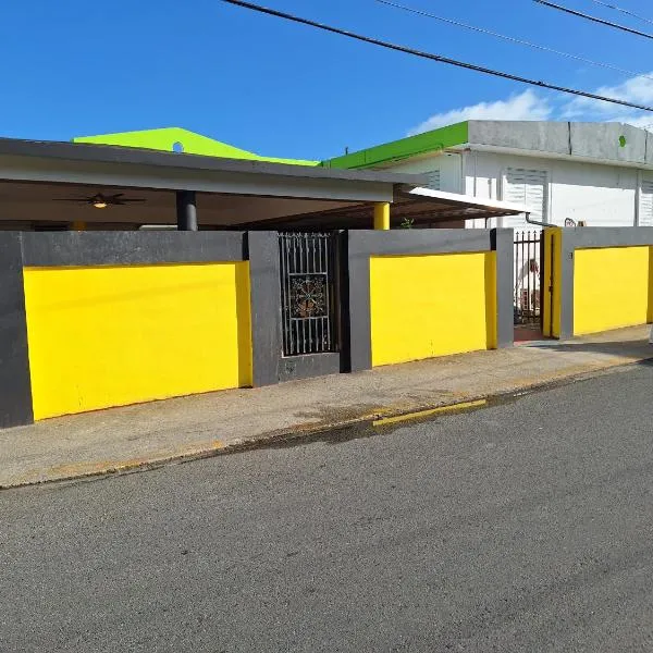 Humacao guest house, hotel en Humacao